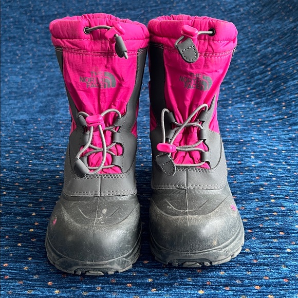 The North Face girls size 2 Alpenglow winter boots Fuchsia and Charcoal - Picture 3 of 10